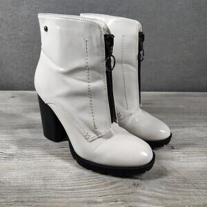 Simply Vera Wang Women Size 9 Medium White Heeled Ankle Boots Zipper EUC Fashion